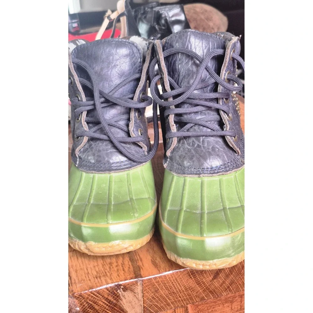 Lucky Brand Duck Boots Women 6 6.5 Studded Peace Leather Boho Vintage‎ Inspired